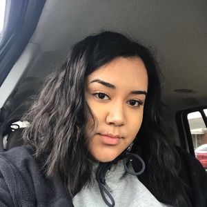 Meet your Posher, Fatima